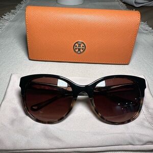 Tory Burch Miller Round Sunglasses